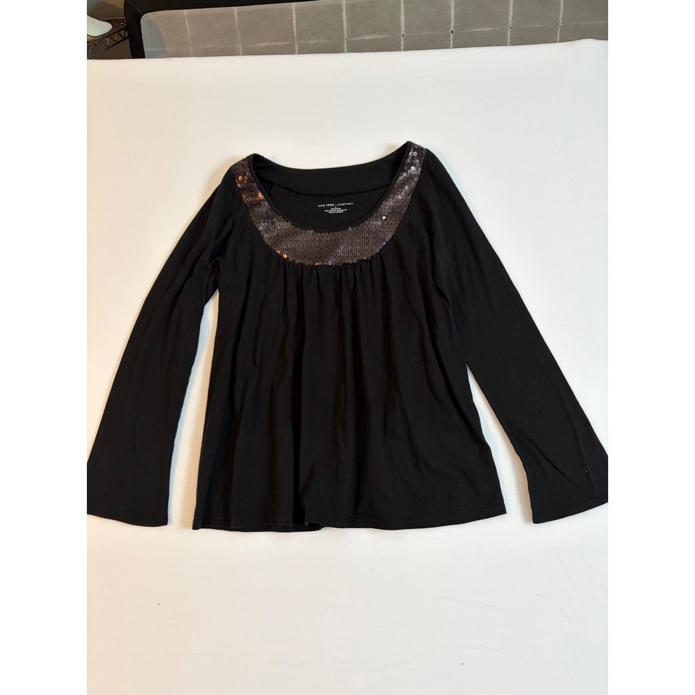 New York & Company Black Sequin Scoop Neck Long Sleeve Cotton Top Womens Medium
